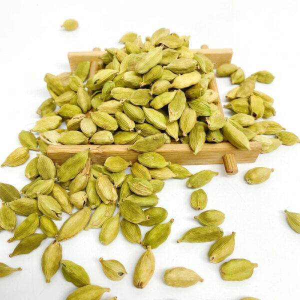 Top Quality Large bulk 100% Natural spices Dried Green Cardamom Wholesale Factory Price - Image 2