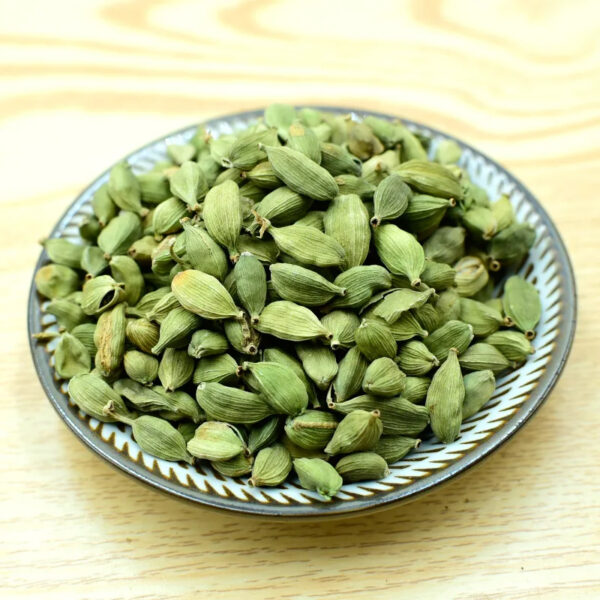 Green High Quality Cardamom Factory Price Dried Green Cardamon Buyers - Image 3