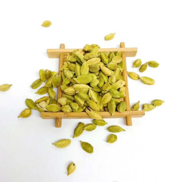 Top Quality Large bulk 100% Natural spices Dried Green Cardamom Wholesale Factory Price - Image 4