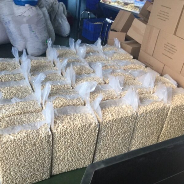 Call now Cashew Nut Raw/ Dried Cashews Cashew nuts Customized Packaging From Vietnam