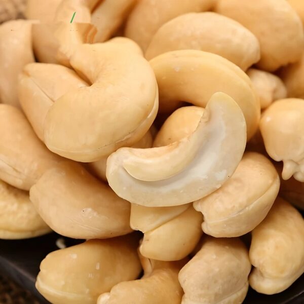 Roasted Cashew Nuts Whole W240 Cashew Nut With Low Price For Wholesales - Image 2