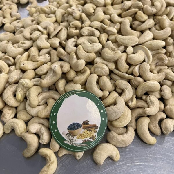 Cashews Cashew Nuts-Vietnamese Original Cashews-Vietnamese Cashews W240 W320 W180 for import and export - Image 4