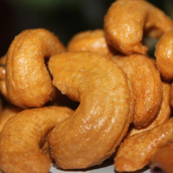 Cashew Nuts (raw and roasted) - Image 4