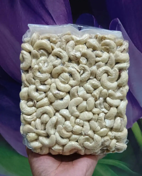 With Good Price And All Size Raw Salted Roast Cashew Nuts For Snack Made In Vietnam High Quality Raw Cashew Nuts - Image 4