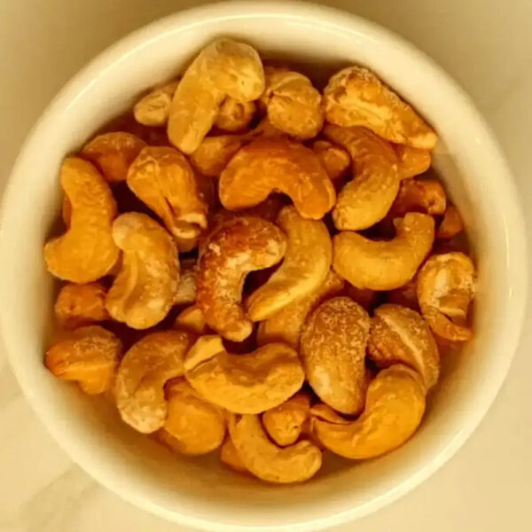 Premium Wholesale Vietnamese Raw Cashew Nuts | Roasted & Salted Cashews for Snacking Delight - Image 5