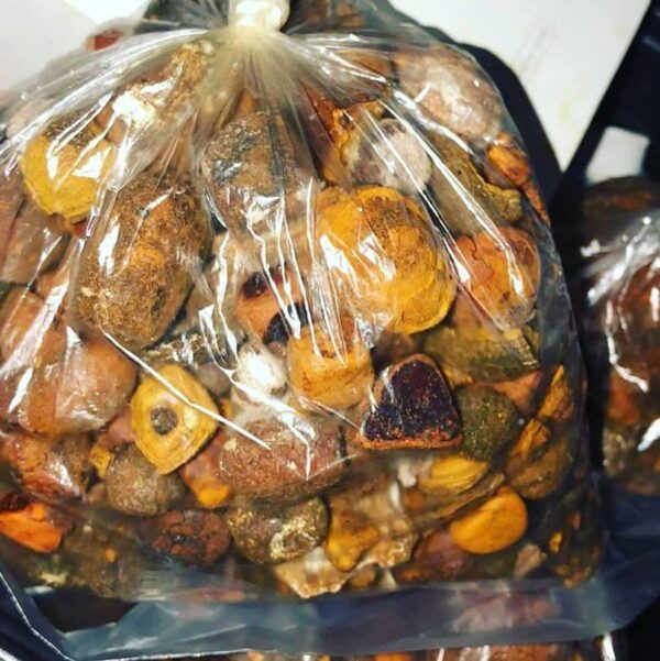 Dried Cow Ox Gallstones and cattle gallstones in stock