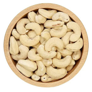 Roasted cashews raw cashew nuts w320 cashew kernels / Processed Cashew Nut Sell Vietnam Bag Crop Style Good Packaging Prompt