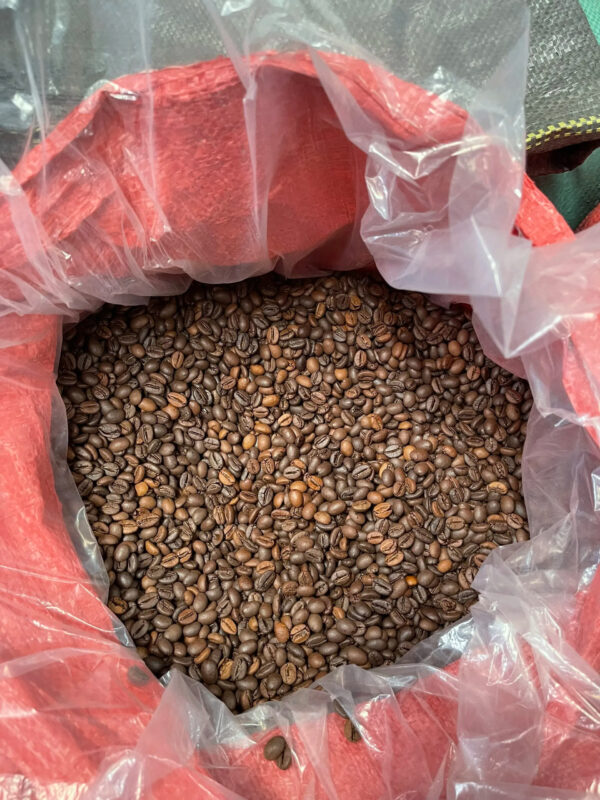 OEM NATURAL ROBUSTA ARABICA ROASTED COFFEE BEANS - Image 2