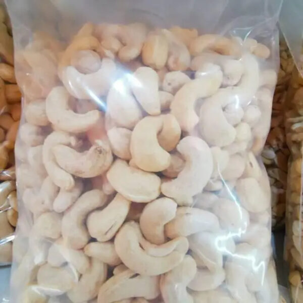 High Quality Raw Cashew Nuts W320 With Good Price And All Size Raw Cashew Kernel Nuts Whole sale 2024 - Image 2