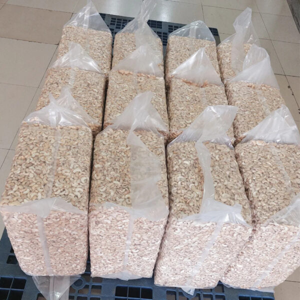 Hot Sale Cashew Nuts Tanzania Cashew Nuts W320 Price Cashew Kernels W320 W240 Noix De Cajou