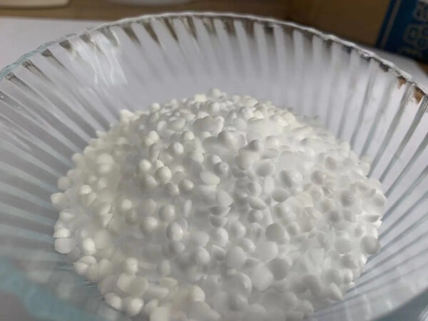 China Factory Supply Urea Fertilizer / aquacare / Basodexan CAS 57-13-6 - Image 5