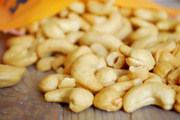 Cashew nut w320 price cajou organic cashew nuts healthy snack vietnam cashew nuts - Image 5