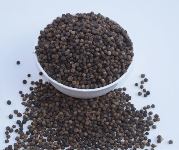 Vietnam Black Pepper Corn whole Grain Black Pepper poivre Noir 500g/l 550g/l 570g/l Price