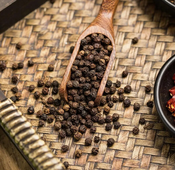 Vietnam Exported Black Pepper Herb Dried Whole Powder Form Seedless with Spicy Taste for Taste Marinade Pepperl Black Peppercorn - Image 3