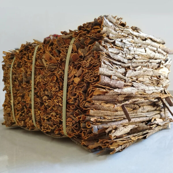 Wholesale Price Pressed Cassia Good Quality Spices Chinese Cassia Cinnamon New Crop Dried Pressed Whole Cassia - Image 3