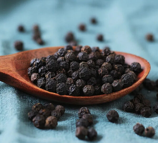 Organic Dried Black Pepper Spices Single Taste Hot Vietnam Exporter Raw Processing Wholesale Piece Pattern - Image 4