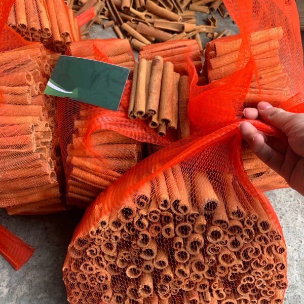 Wholesale Price Cinnamon Sticks Superior Quality New Harvest Rich in Flavour Bulk Packaging Free Sample - Image 6