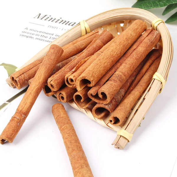 Wholesale High Quality Peeling Cinnamon Sticks Edible Organic Good Smell Cinnamon Rolls for Tea Wine Herbal Tea and Decoration - Image 5