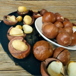 Organic Roasted Macadamia Nuts Raw Dried Snacks for Food Use