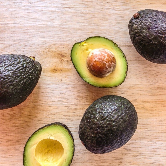 South African Fresh Hass Avocados-VIKING Brand GLOBAL GAP Certified 33cm Size 5kg Weight Grade 1 Quality