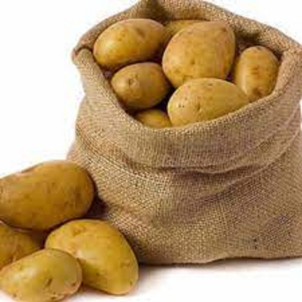 Hot Selling New Season Organic Fresh Round Potatoes 10kg 24 Months Shelf Life Cheap Price Export From Netherlands Worldwide