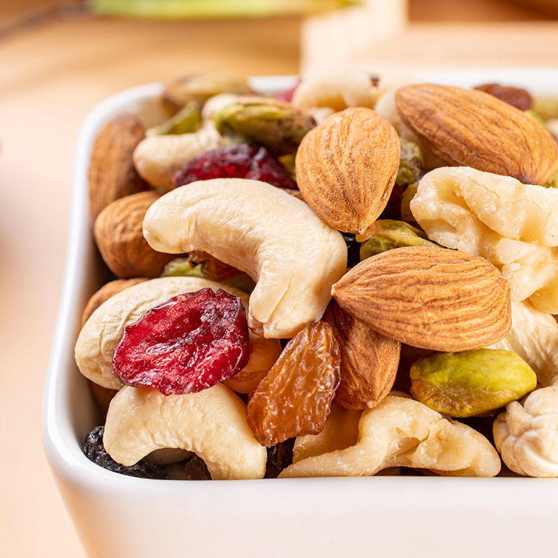 Wholesale Healthy Organic Dried Dry Raw Roasted Salted Mixed Nuts and Fruits Snacks